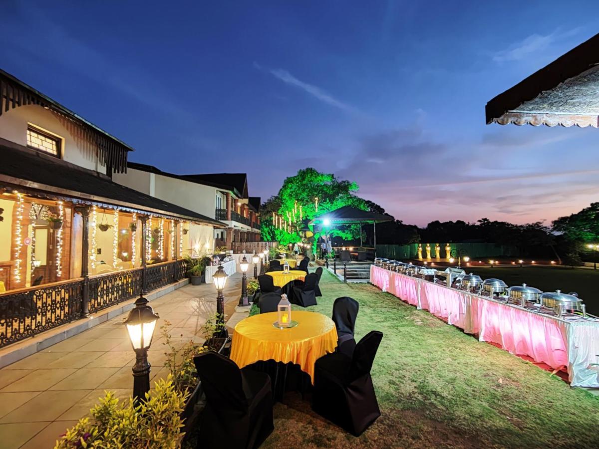 Hotel Regenta Mpg Club Mahābaleshwar Extérieur photo