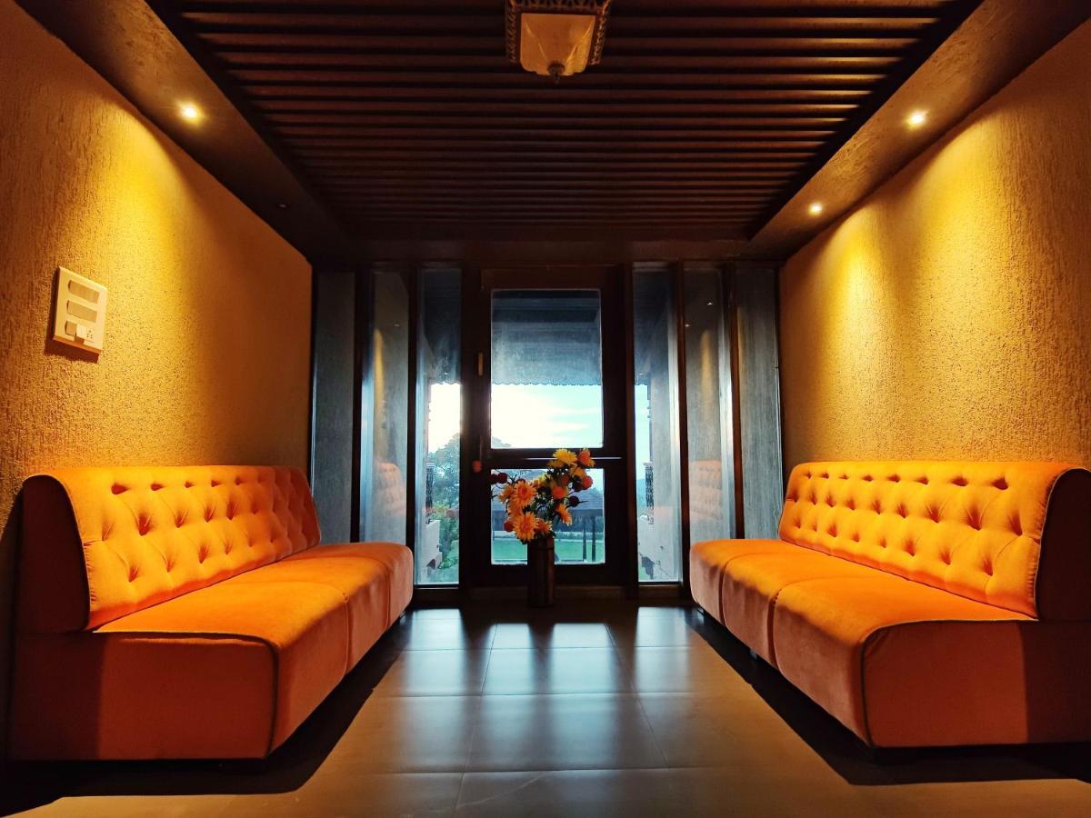 Hotel Regenta Mpg Club Mahābaleshwar Extérieur photo
